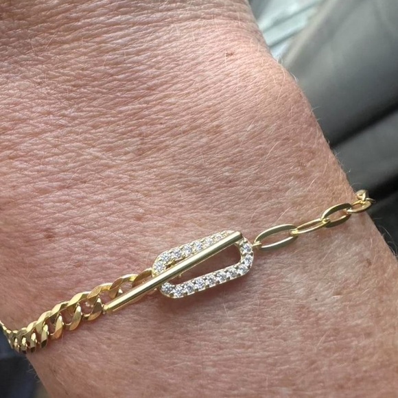 Adornmonde Jewelry - Gold Adormonde Bracelet Smythe chain bracelet